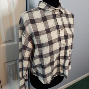 American Eagle Plaid Cropped Button-Down Top Size Medium